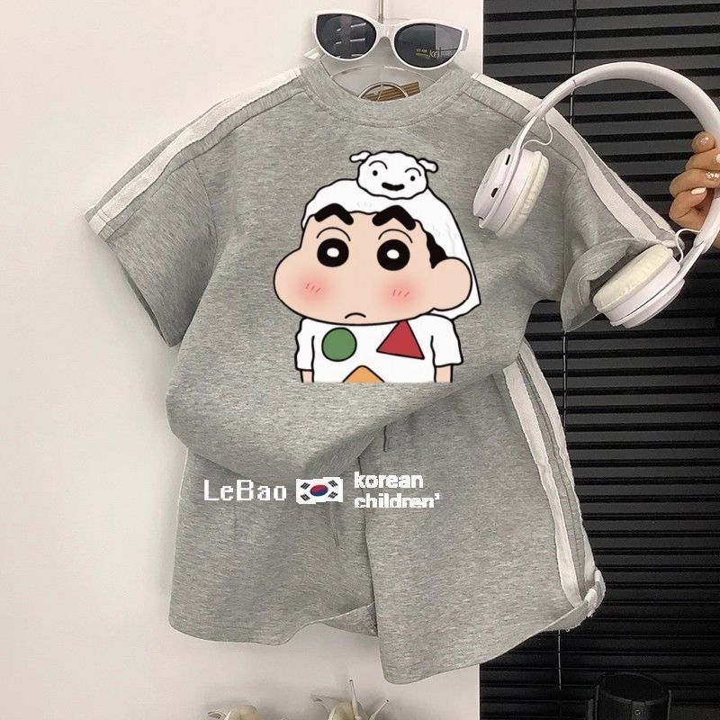 Summer Away Clothing - Kawaii Kinder Crayon Shin Chan Bedruckter