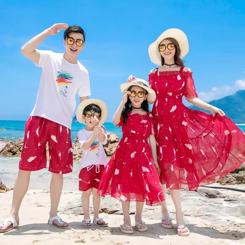 Urlaubs-Urlaubs-Look, passende – Summer Clothing Looks Bewertung und Preis