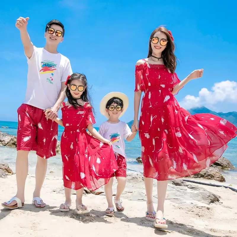 Urlaubs-Urlaubs-Look, passende – Summer Clothing Looks Bewertung und Preis