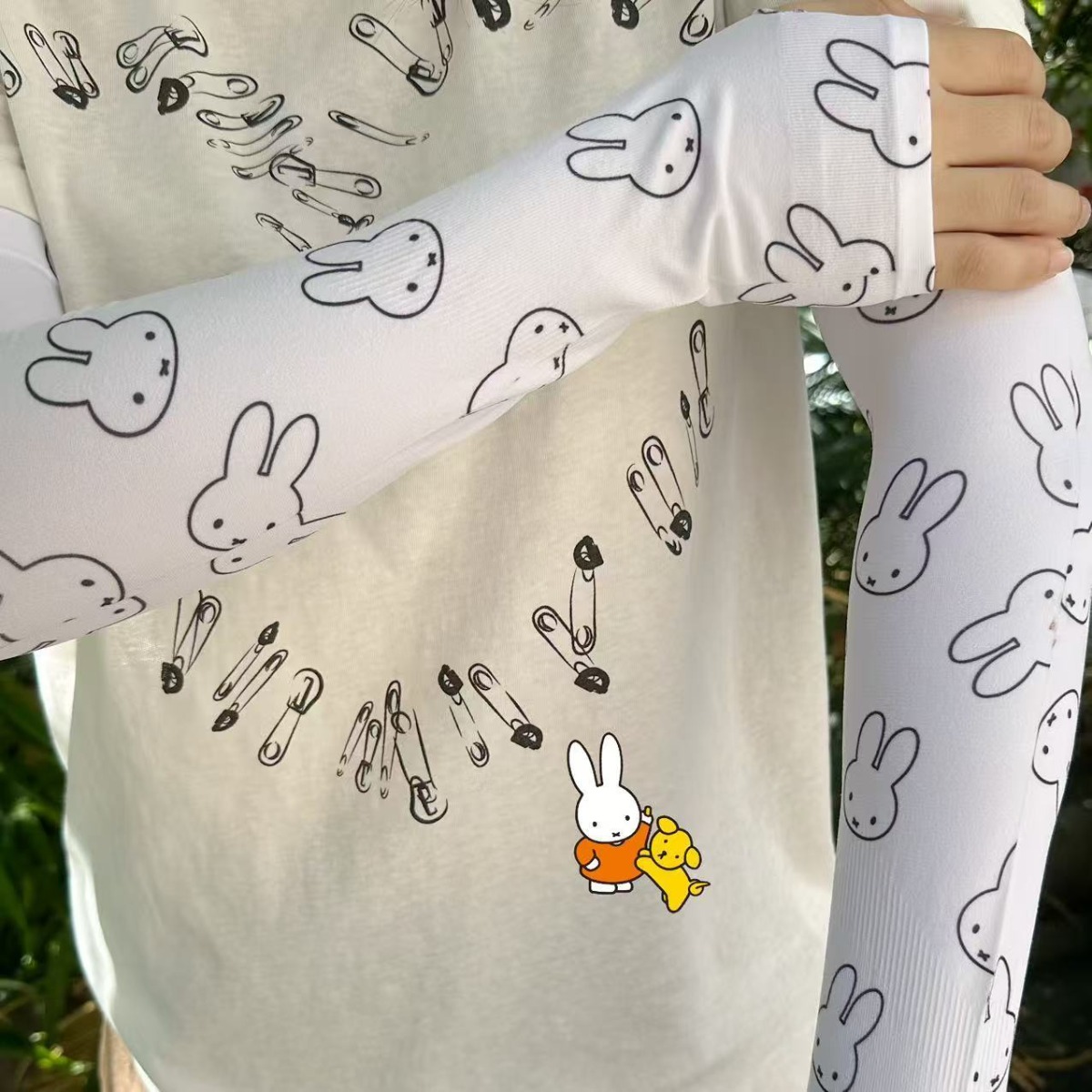 Kawaii Miffy Sonnenschutz-Ärme – Summer Away Clothing Bewertung und Preis
